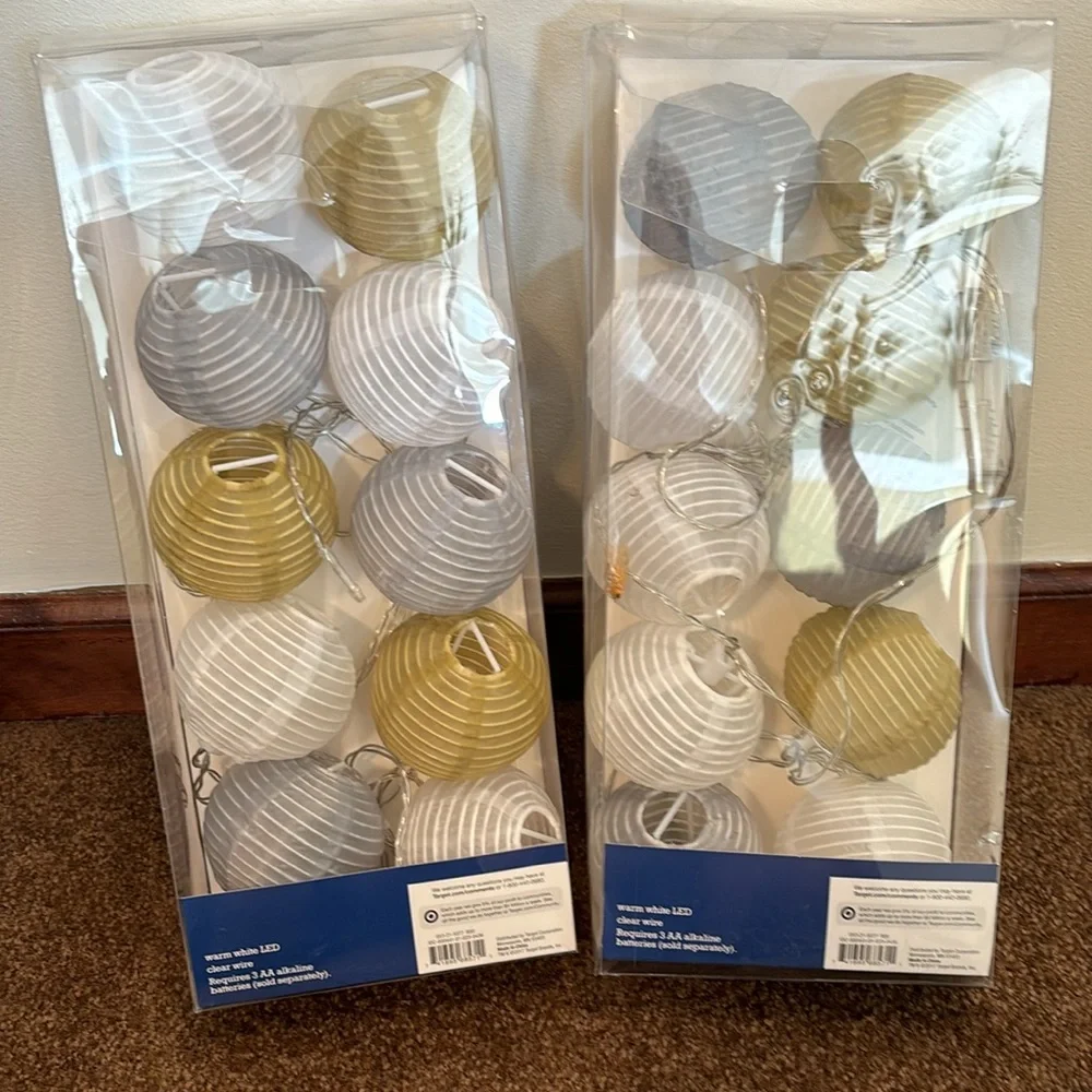 Two spritz LED string lights, 10 lights in each package